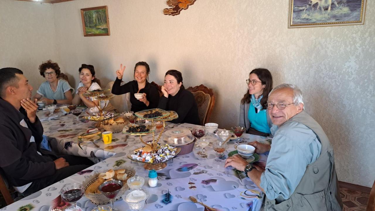Kyzart Guesthouse Bagysh Esterno foto